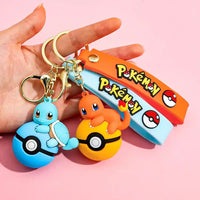 Pokémon-Schlüsselanhänger auf Pokéball